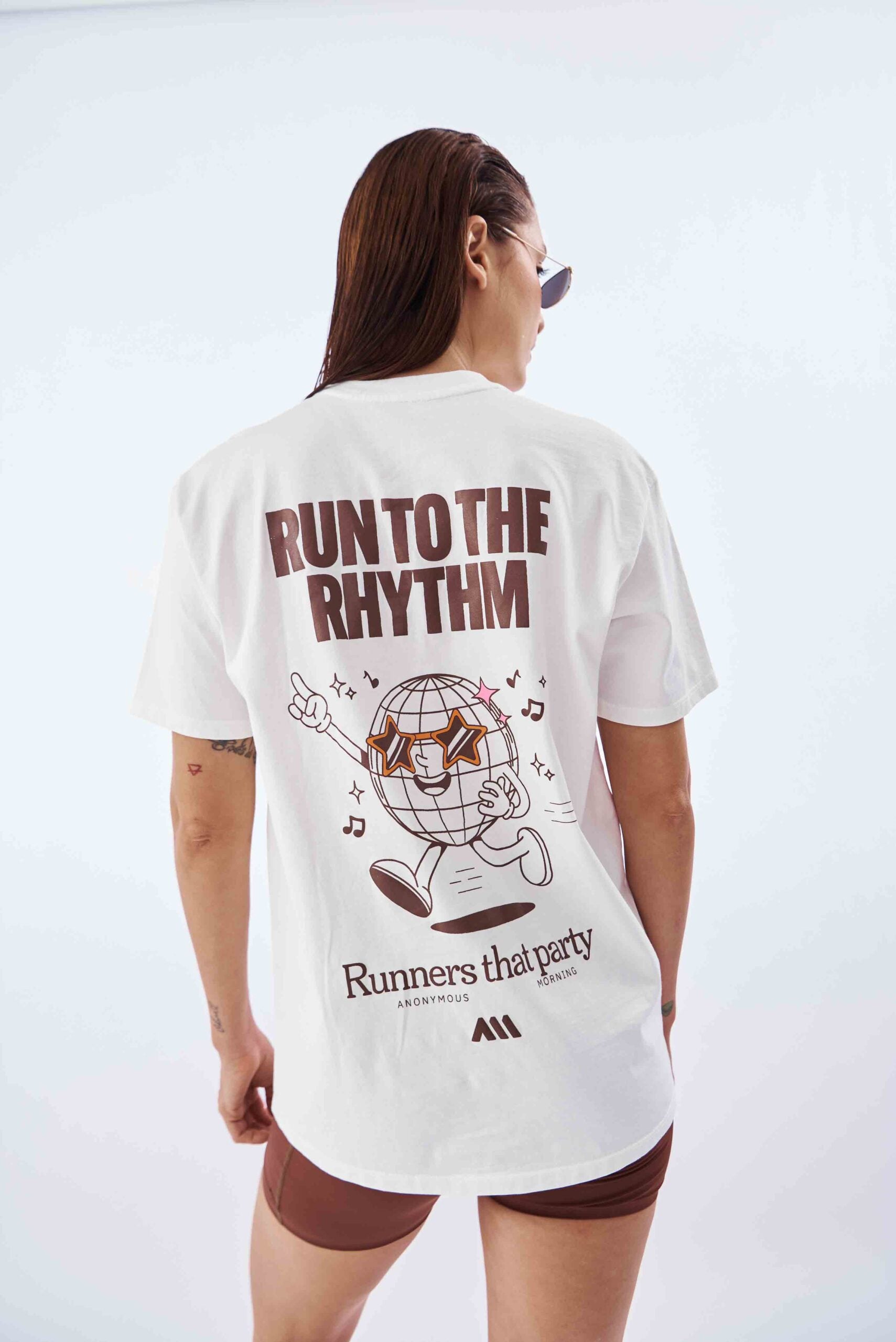 Camiseta oversize blanca unisex estilo deportivo – Oversize Tee 33 grados